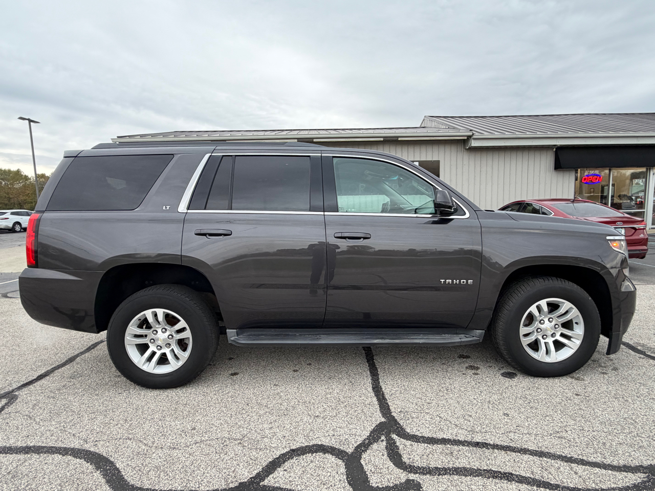 Chevrolet Tahoe 4WD 4dr LT 2016 Chevrolet Tahoe 4WD 4dr LT 2016