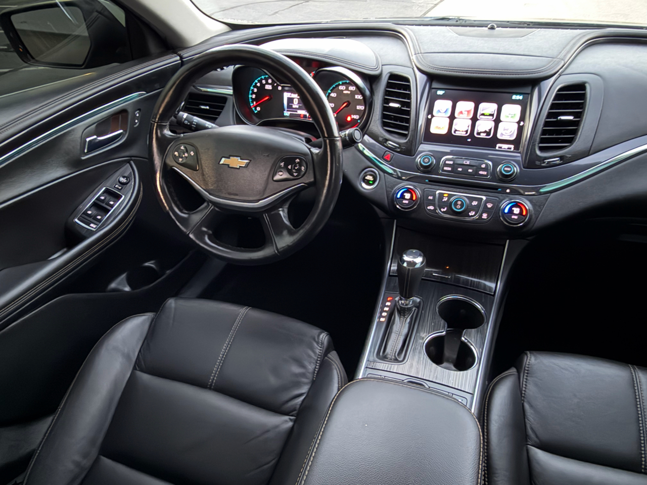 Chevrolet Impala 4dr Sdn LT w/1LT 2017 Chevrolet Impala 4dr Sdn LT w/1LT 2017