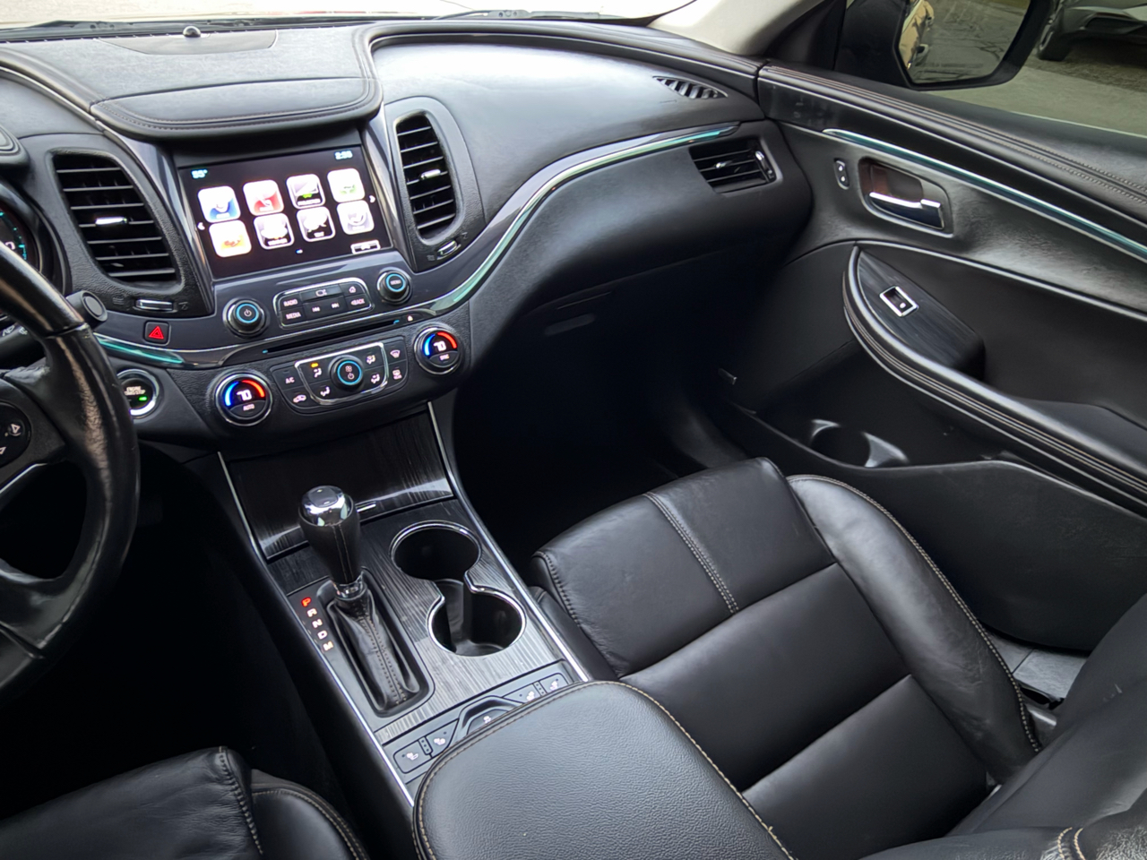 Chevrolet Impala 4dr Sdn LT w/1LT 2017 Chevrolet Impala 4dr Sdn LT w/1LT 2017