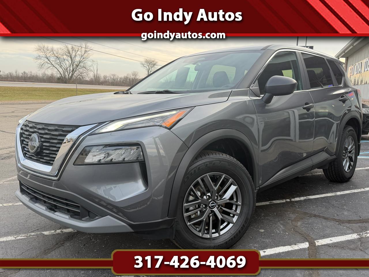 2023 Nissan Rogue S's photo