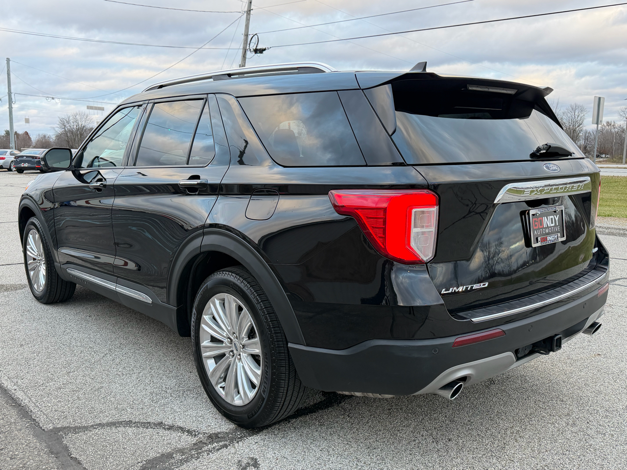 2022 Ford Explorer Limited photo 2