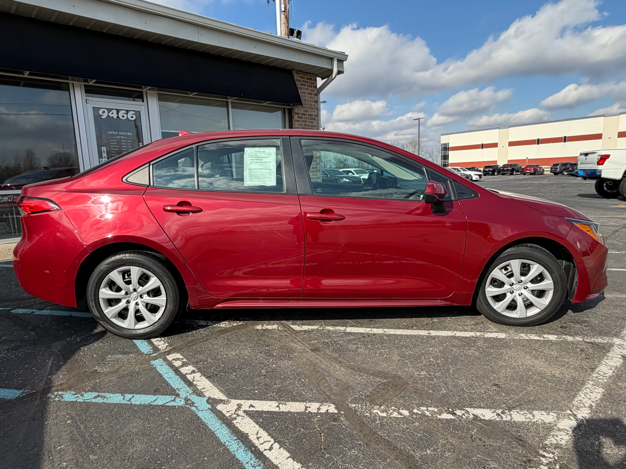Toyota Corolla LE CVT (Natl) 2022