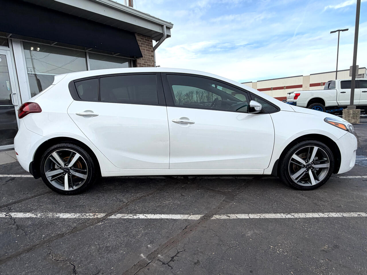 Kia Forte5 EX Auto 2017