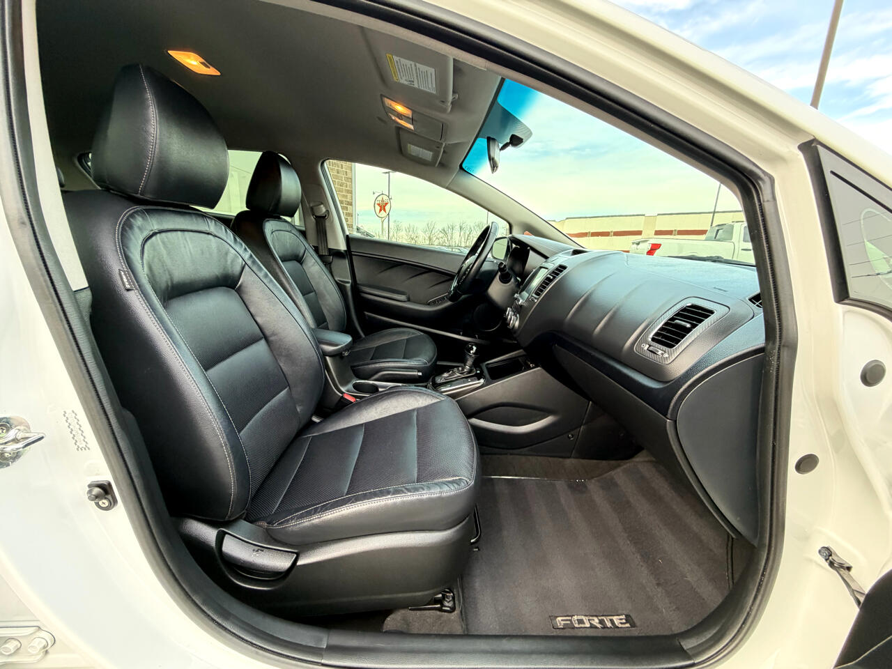 Kia Forte5 EX Auto 2017