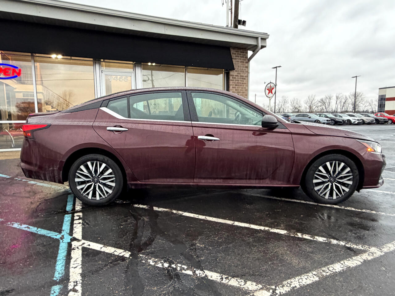 Nissan Altima 2.5 SV Sedan 2024