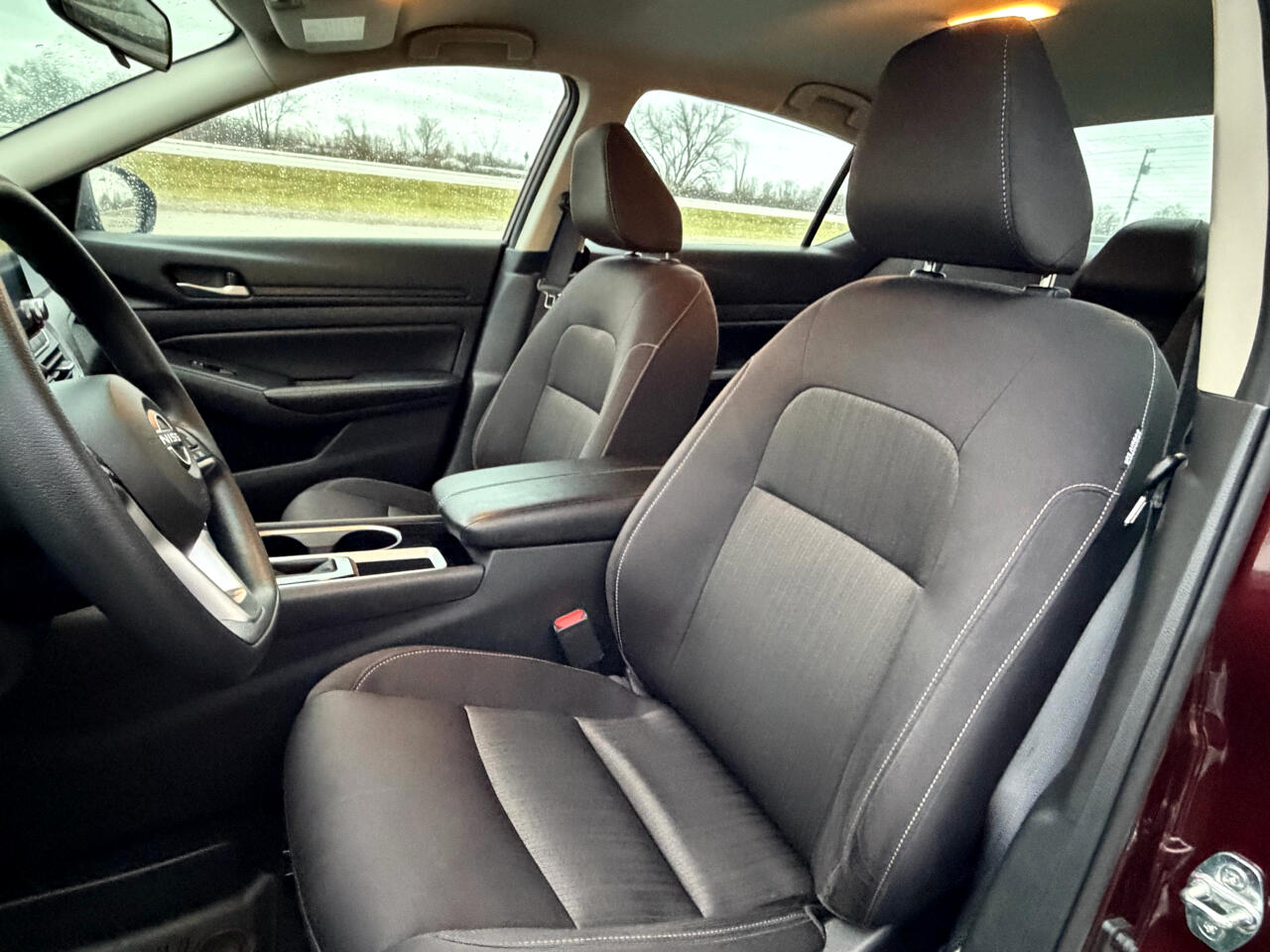 Nissan Altima 2.5 SV Sedan 2024