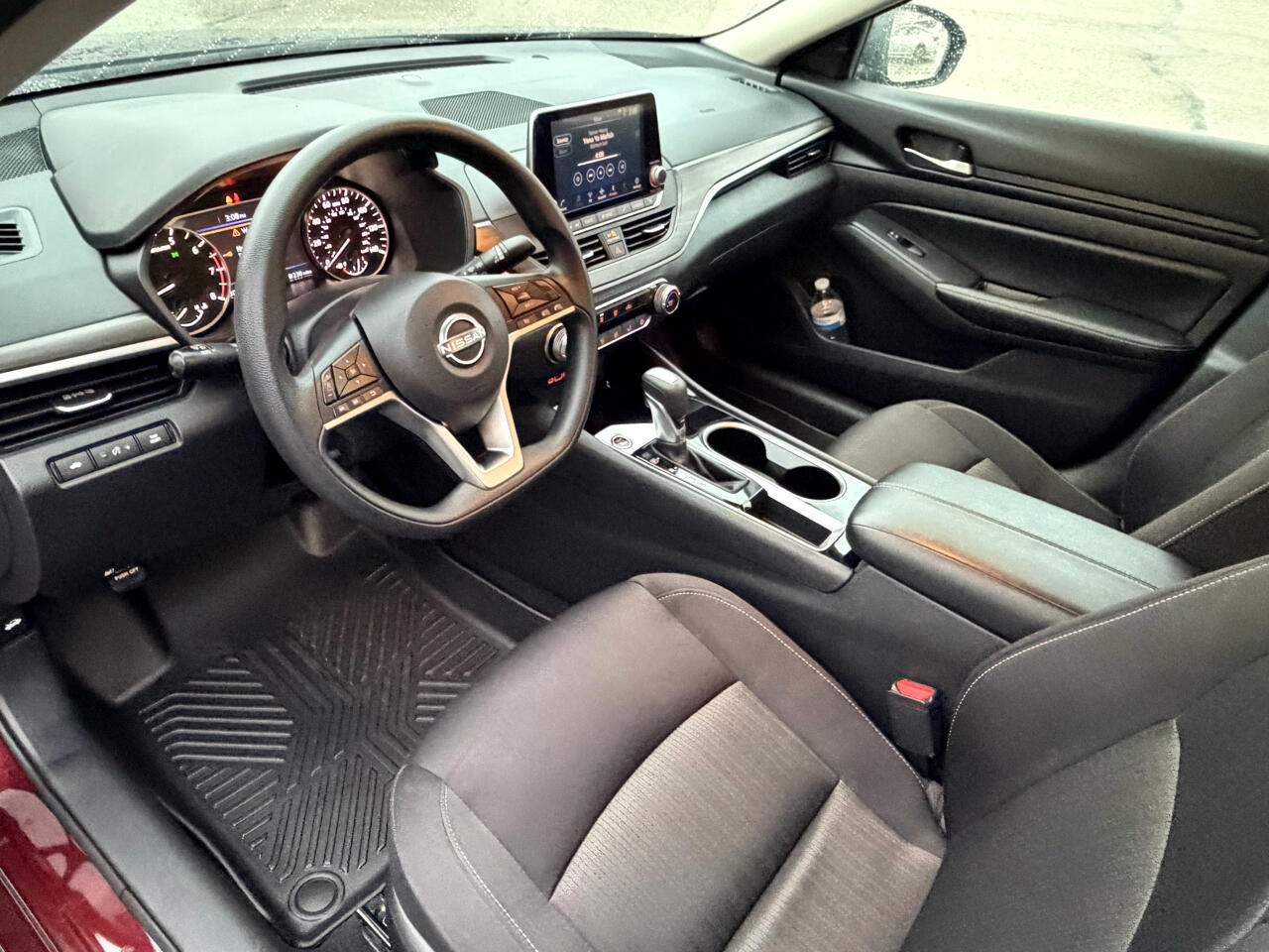 Nissan Altima 2.5 SV Sedan 2024