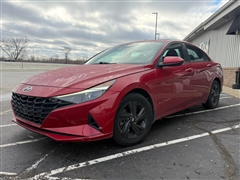 2022 Hyundai Elantra 