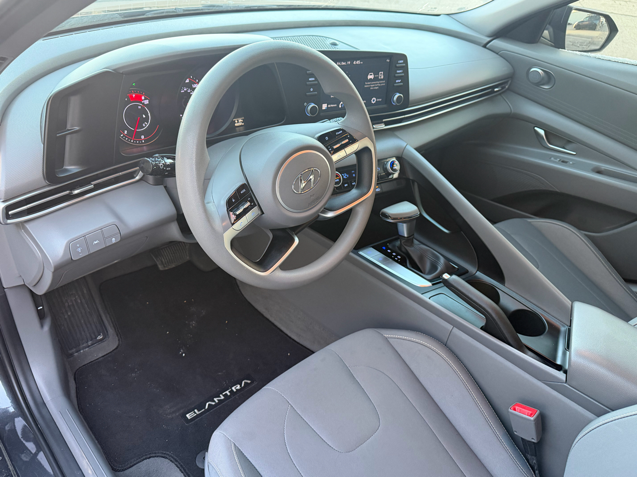 Hyundai Elantra SEL IVT 2023