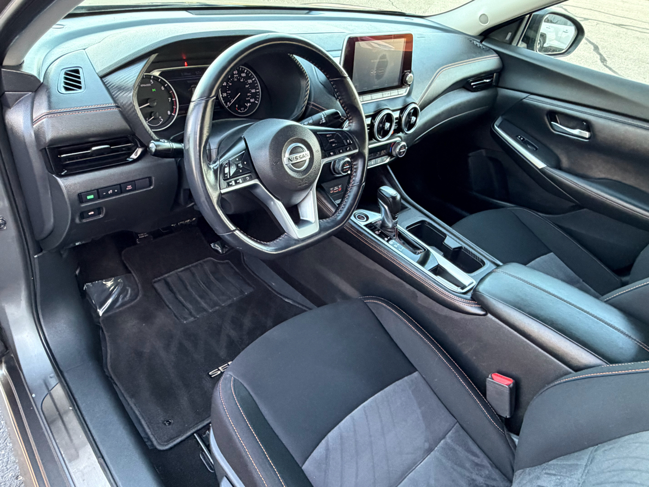 Nissan Sentra SR CVT 2020