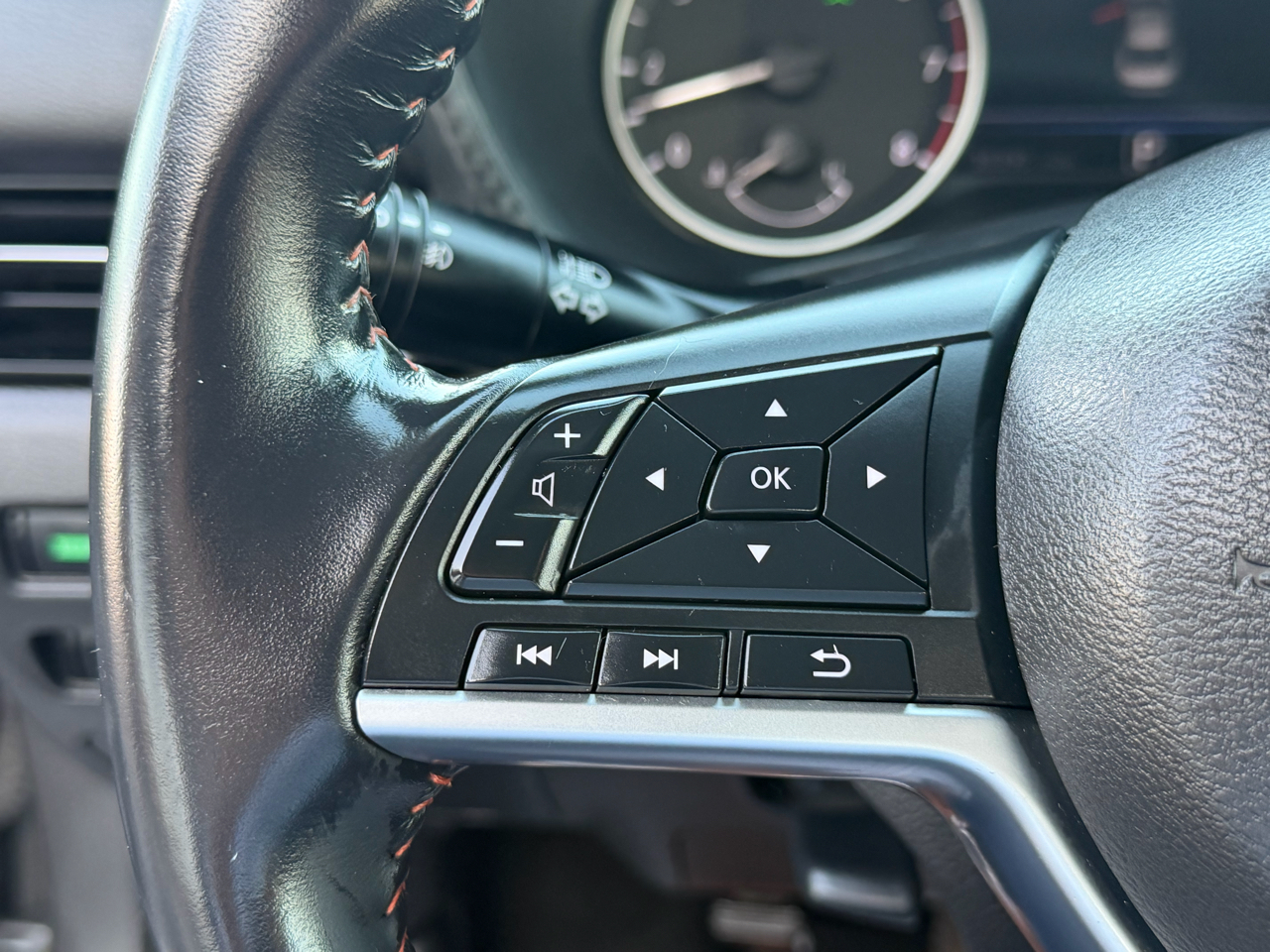 Nissan Sentra SR CVT 2020