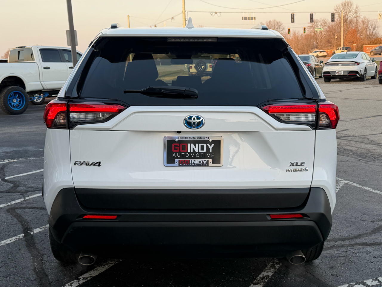 Toyota RAV4 Hybrid XLE AWD (Natl) 2022