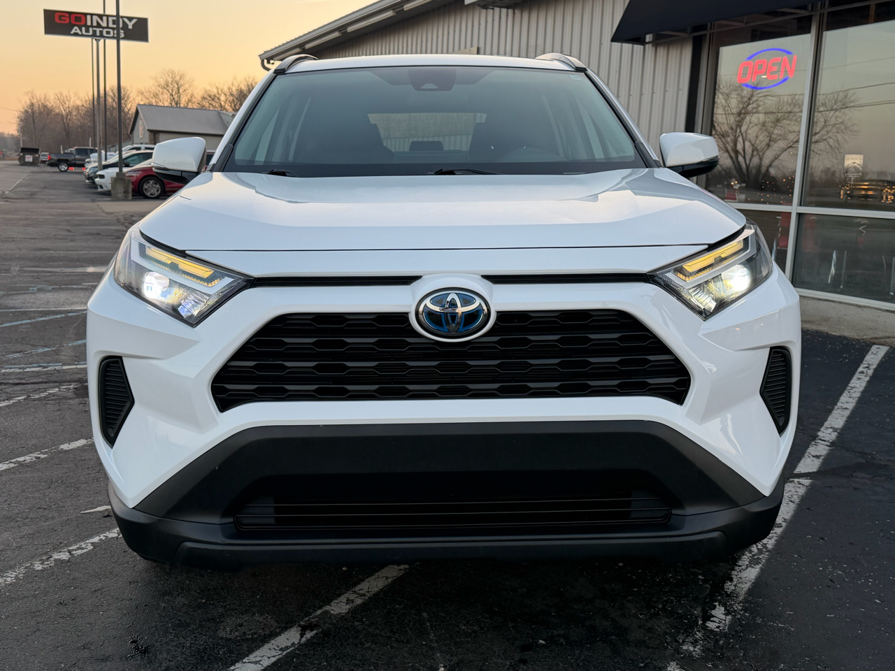 Toyota RAV4 Hybrid XLE AWD (Natl) 2022