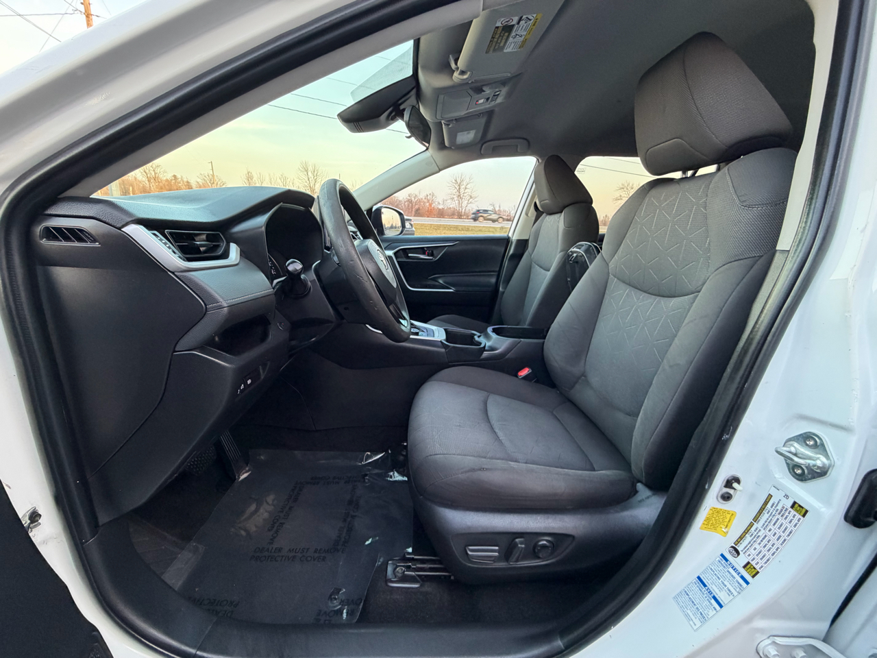 Toyota RAV4 Hybrid XLE AWD (Natl) 2022