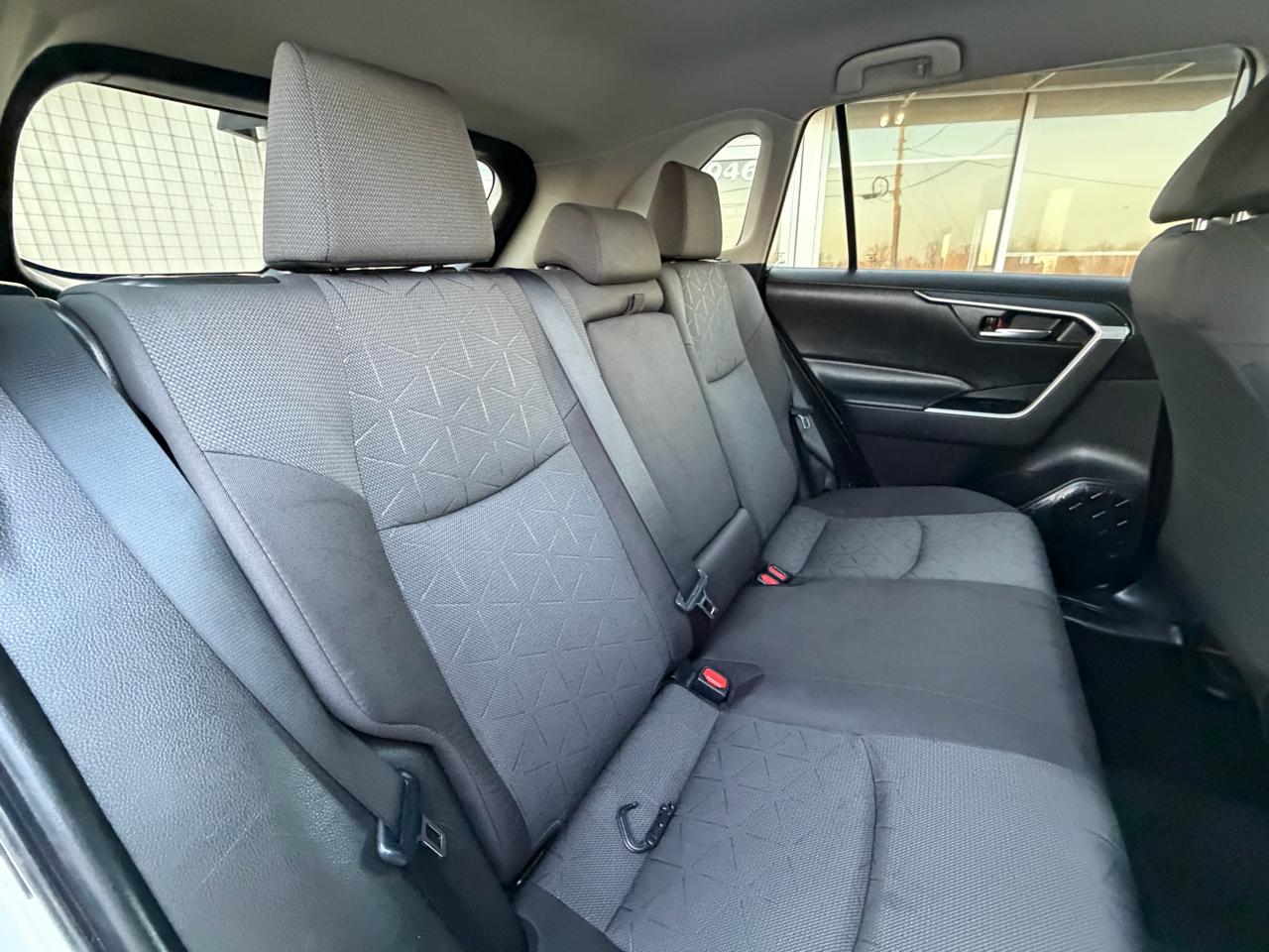 Toyota RAV4 Hybrid XLE AWD (Natl) 2022