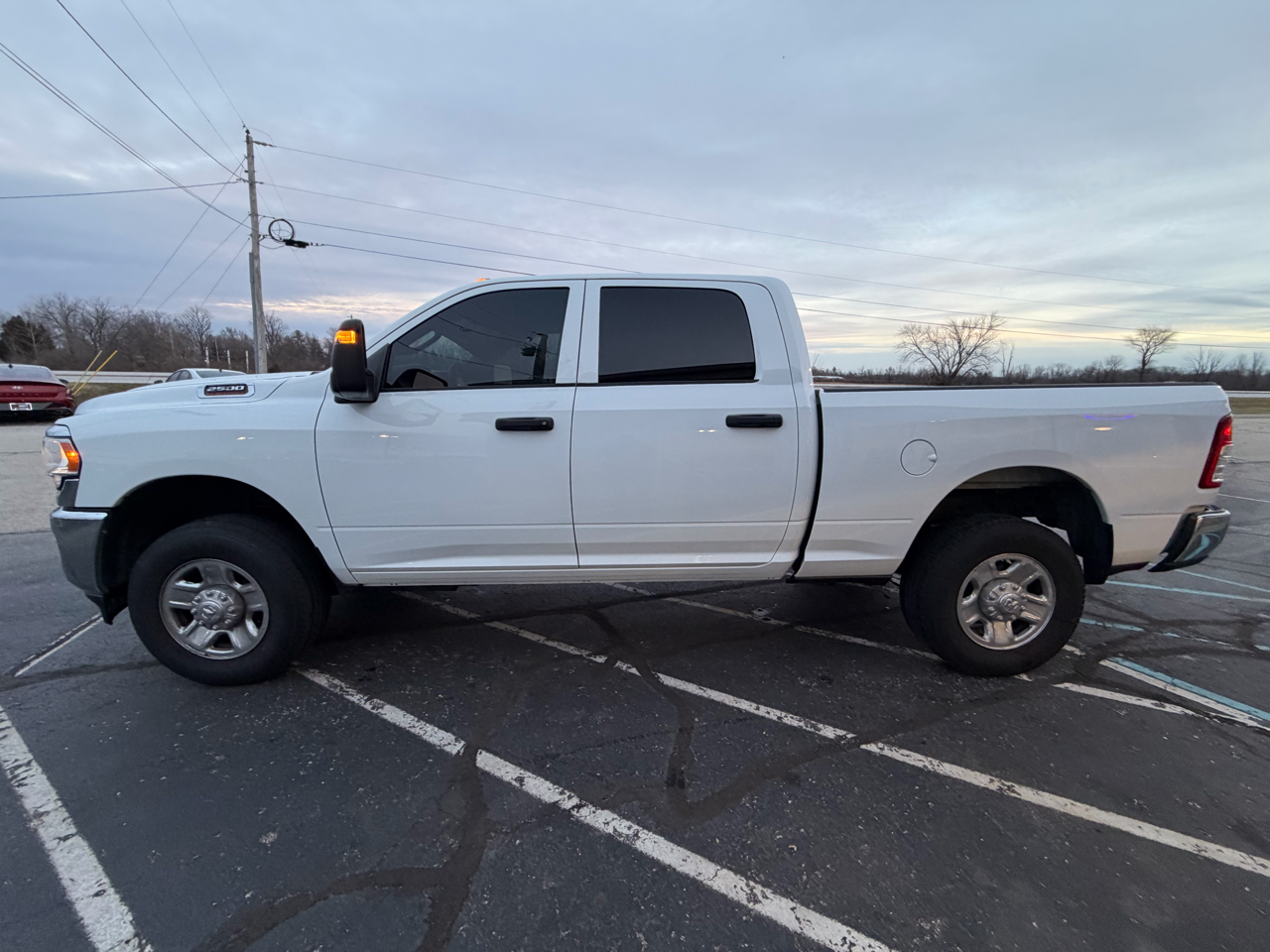RAM 2500 Tradesman 4x4 Crew Cab 6'4" Box 2024