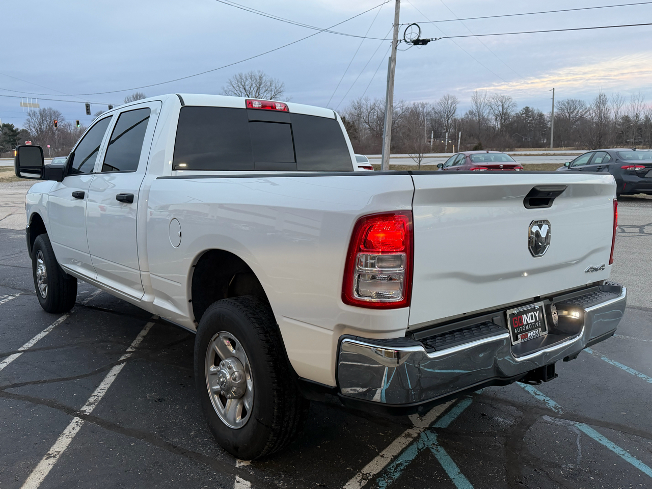 RAM 2500 Tradesman 4x4 Crew Cab 6'4" Box 2024
