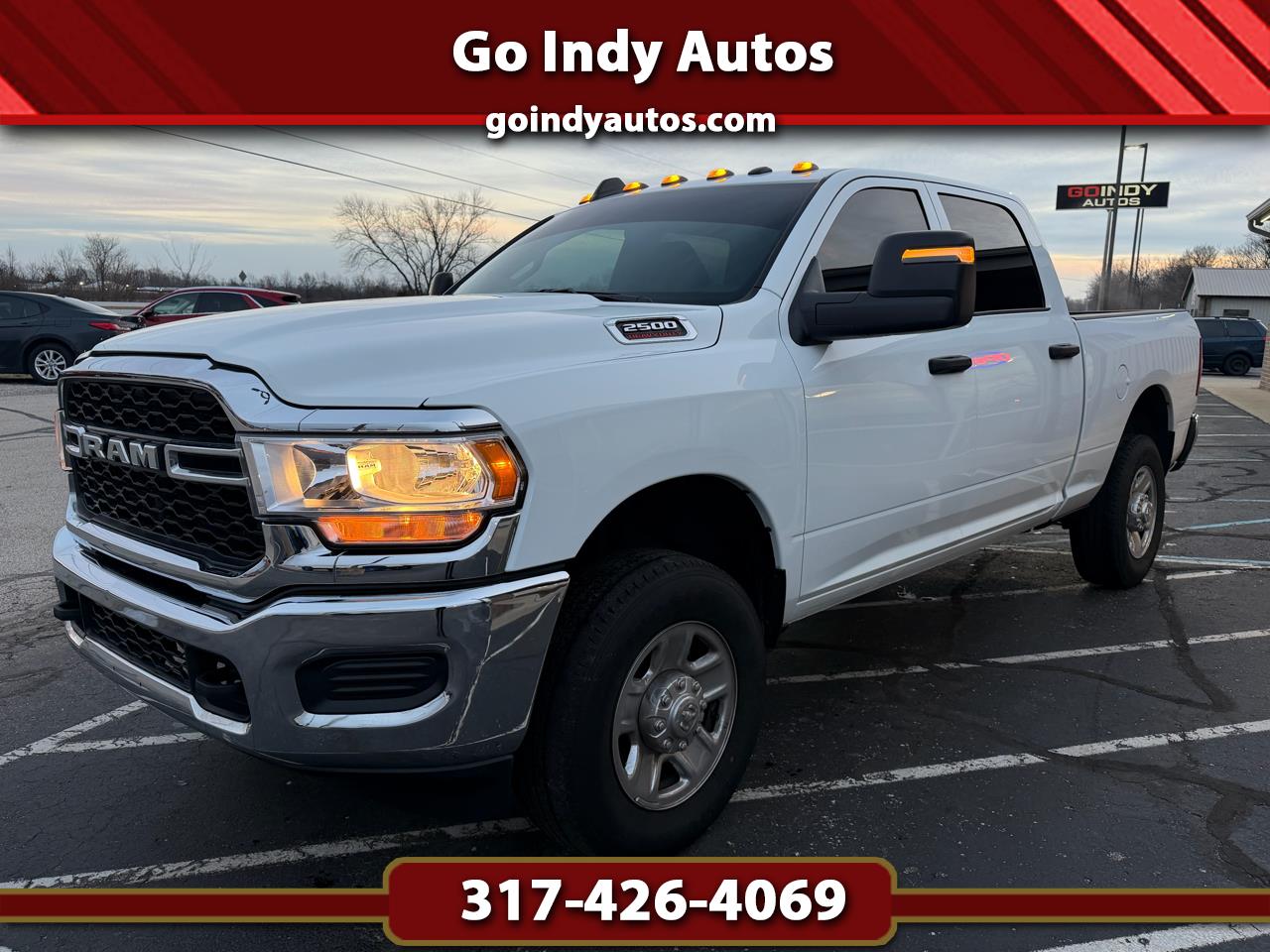 RAM 2500 Tradesman 4x4 Crew Cab 6'4" Box 2024