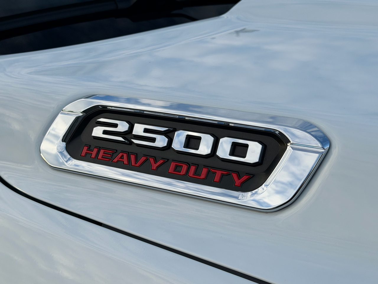 RAM 2500 Tradesman 4x4 Crew Cab 6'4" Box 2024