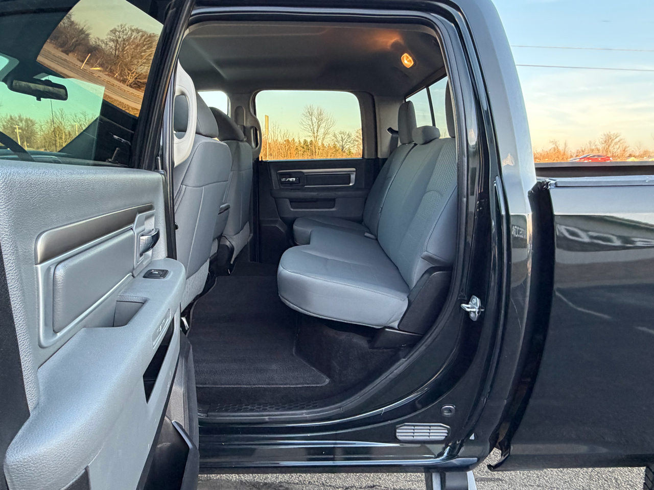 RAM 2500 4WD Crew Cab 149" SLT 2016