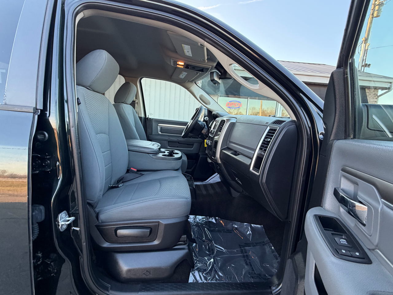 RAM 2500 4WD Crew Cab 149" SLT 2016