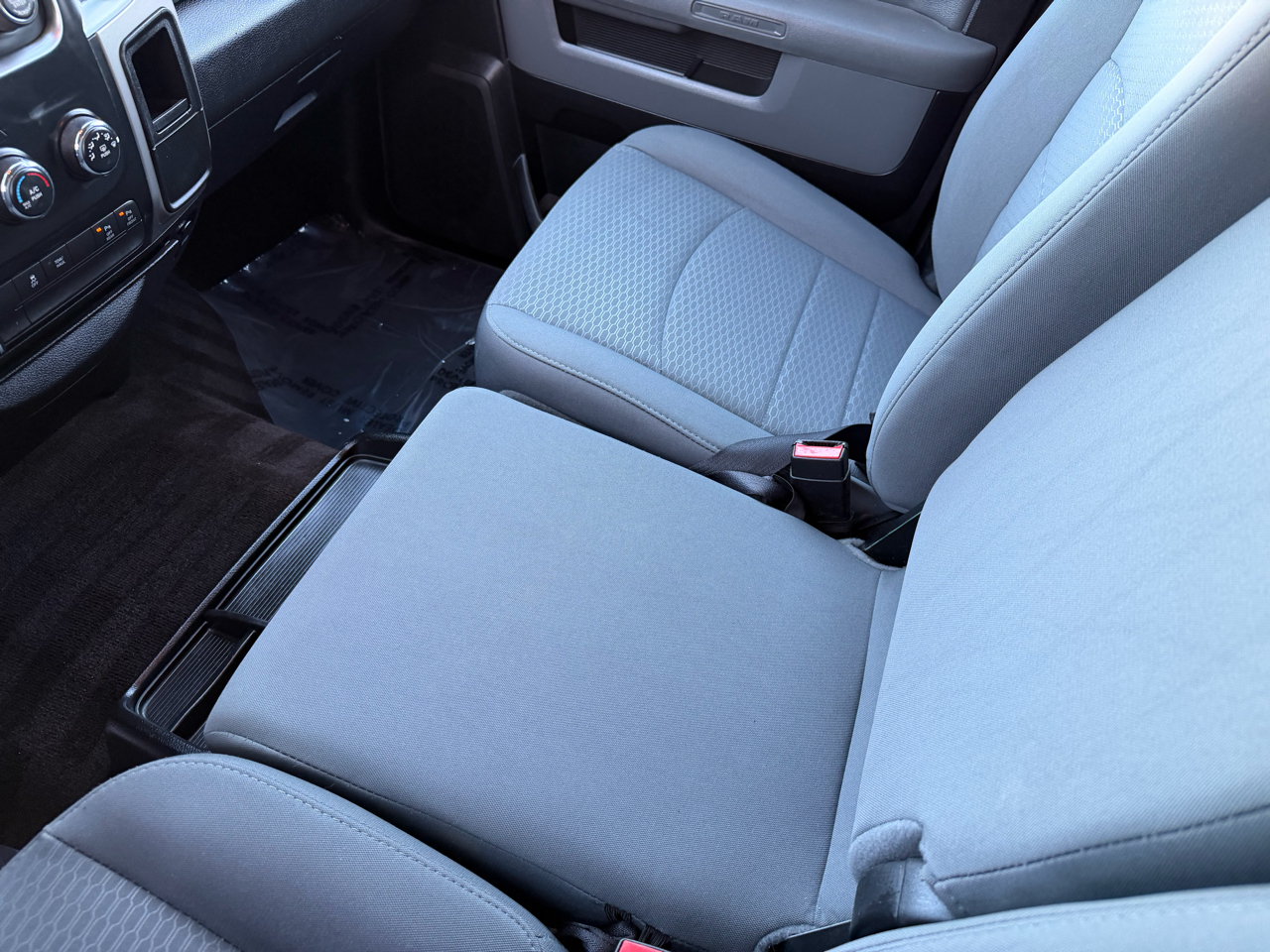 RAM 2500 4WD Crew Cab 149" SLT 2016