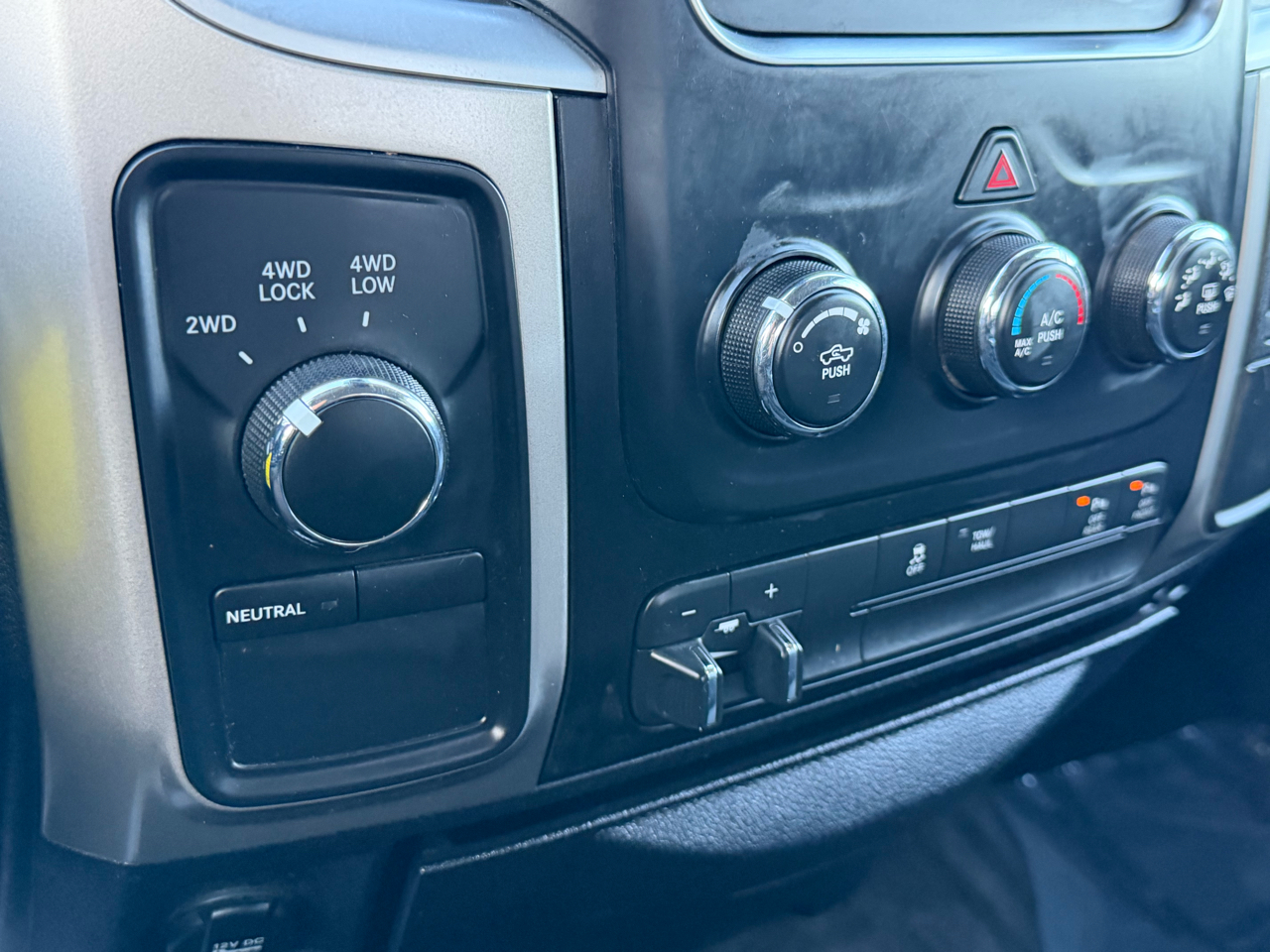 RAM 2500 4WD Crew Cab 149" SLT 2016