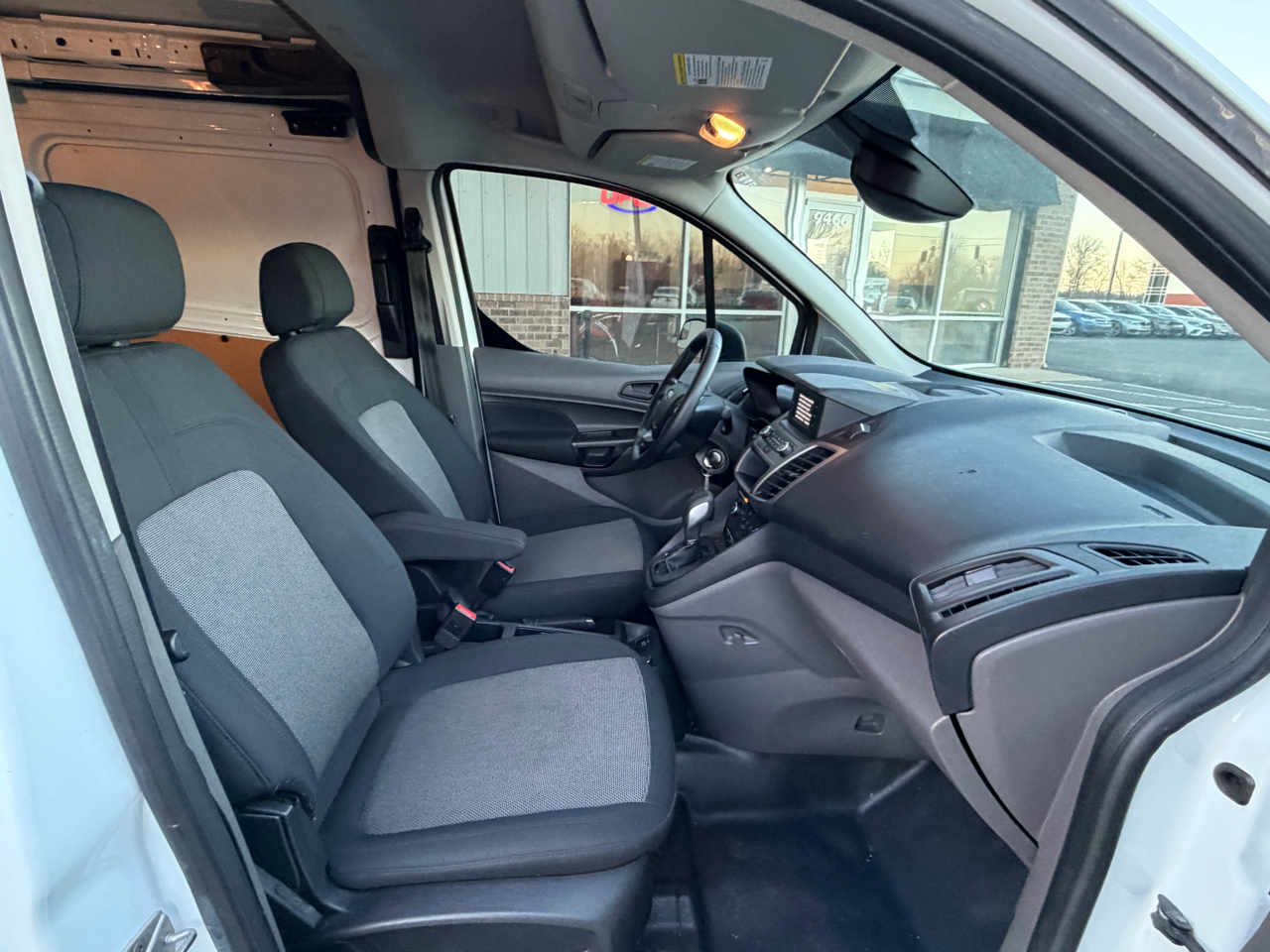 Ford Transit Connect Van XL LWB w/Rear Symmetrical Doors 2019
