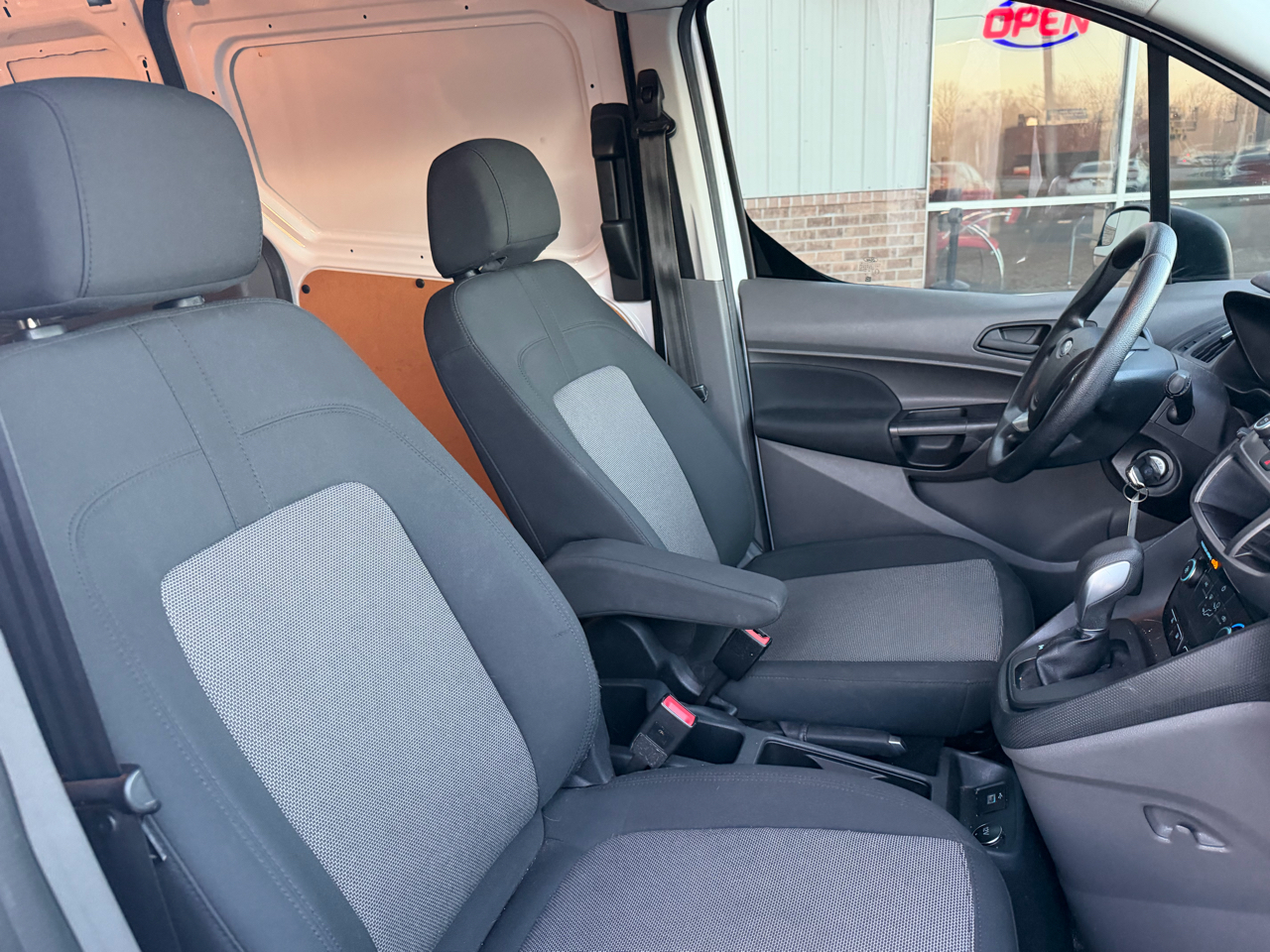 Ford Transit Connect Van XL LWB w/Rear Symmetrical Doors 2019