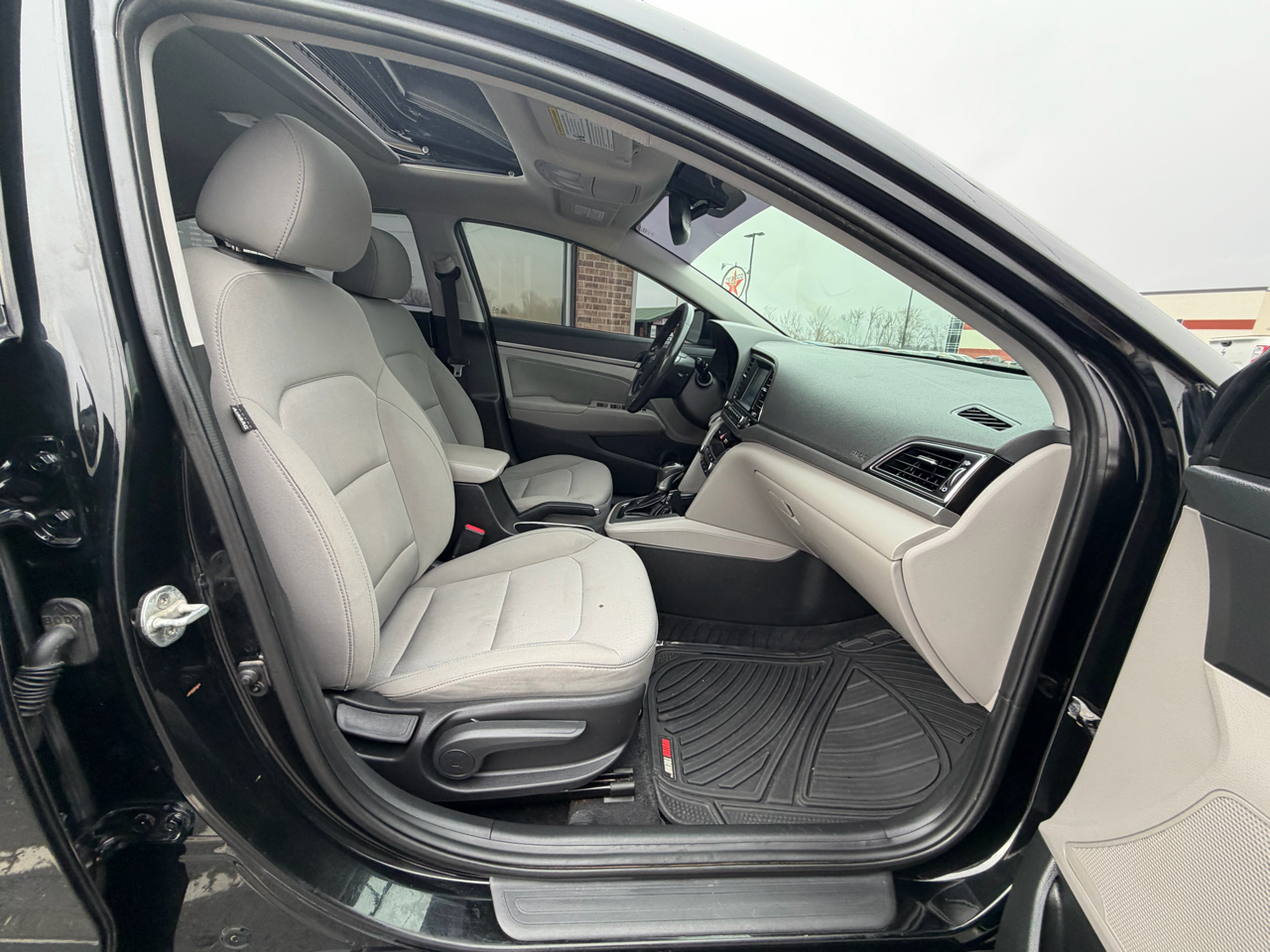 Hyundai Elantra Value Edition 2.0L Auto (Alabama) 2018