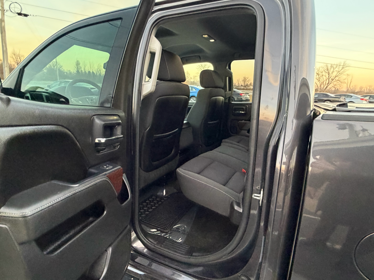 GMC Sierra 1500 4WD Double Cab 143.5" SLE 2015