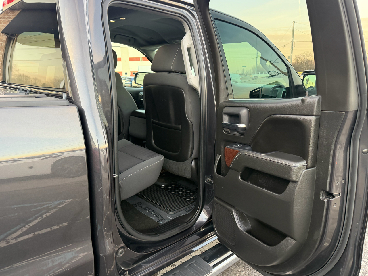 GMC Sierra 1500 4WD Double Cab 143.5" SLE 2015