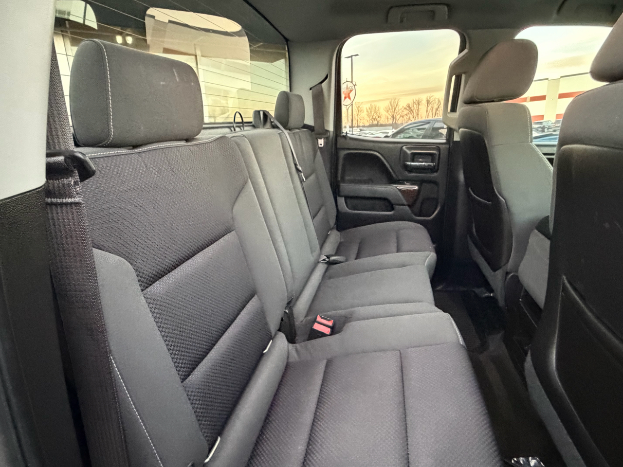 GMC Sierra 1500 4WD Double Cab 143.5" SLE 2015