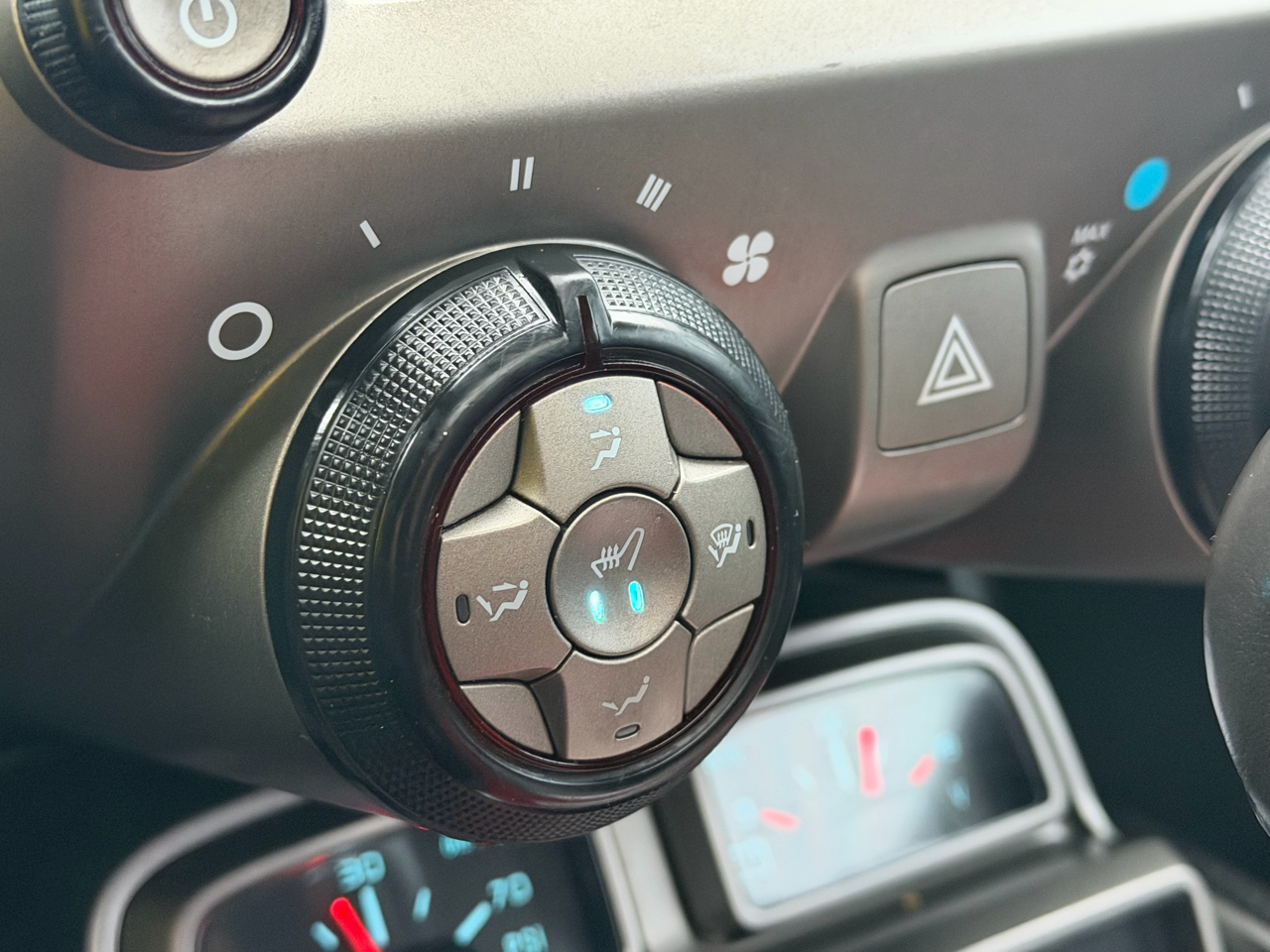 Chevrolet Camaro 2dr Cpe LT w/2LT 2015