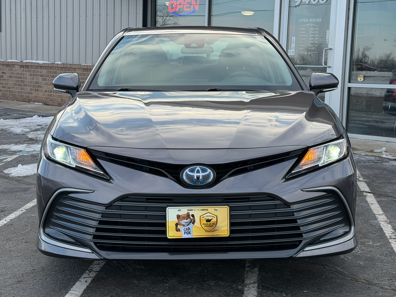 Toyota Camry Hybrid LE CVT (Natl) 2023