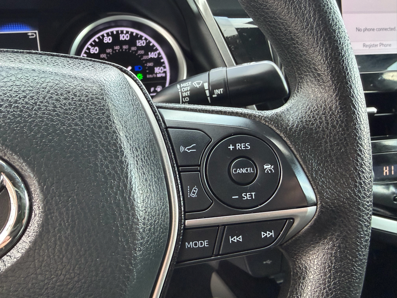 Toyota Camry Hybrid LE CVT (Natl) 2023