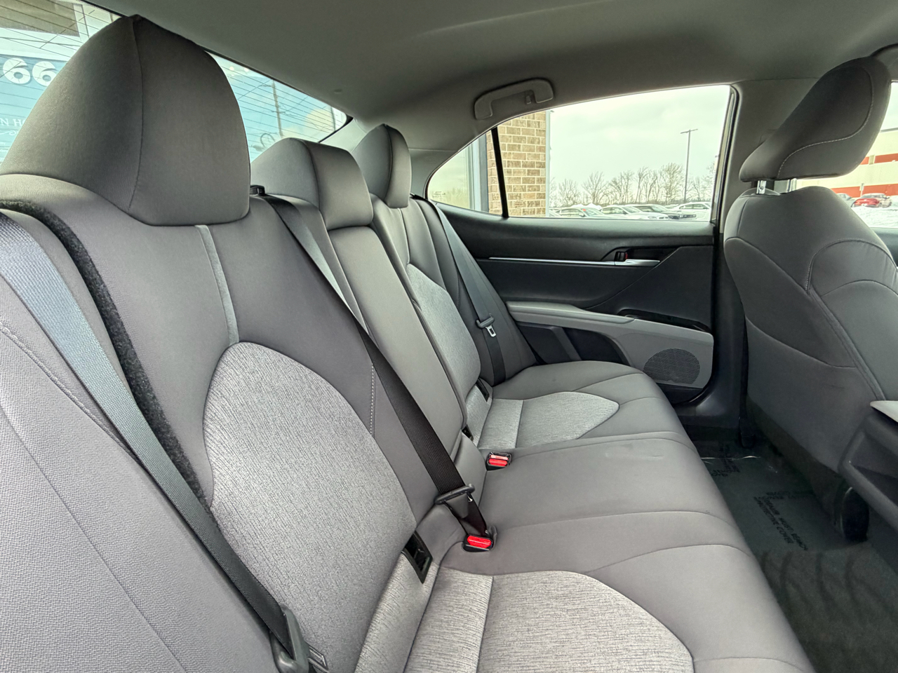 Toyota Camry Hybrid LE CVT (Natl) 2023