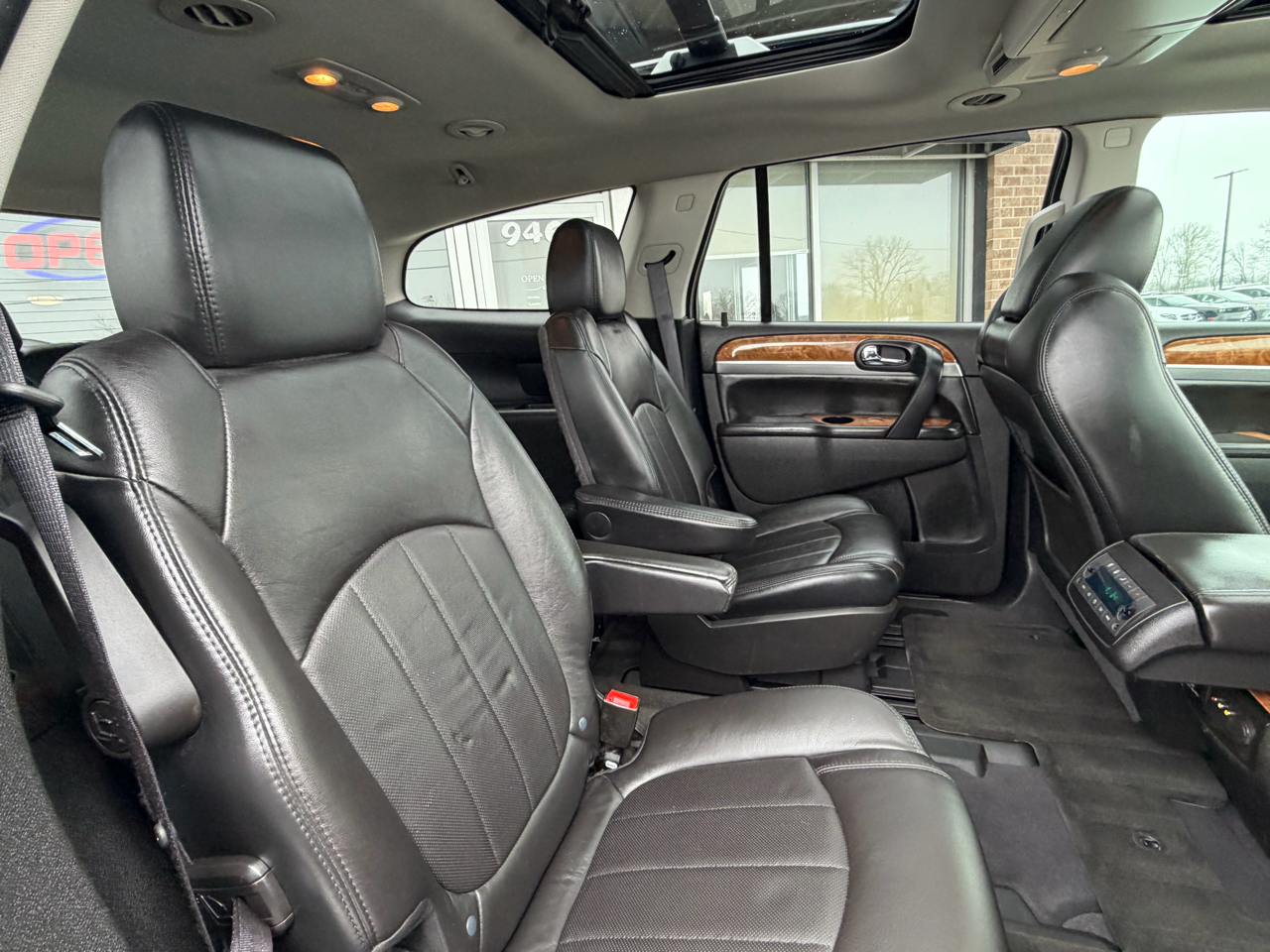 Buick Enclave FWD 4dr CXL-1 2011