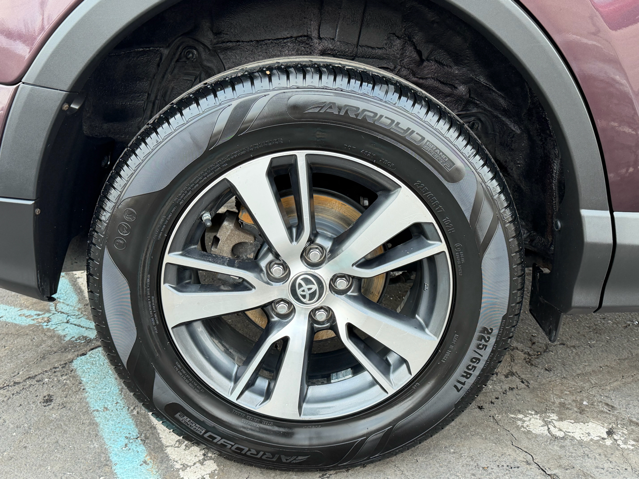 Toyota RAV4 XLE AWD 2018