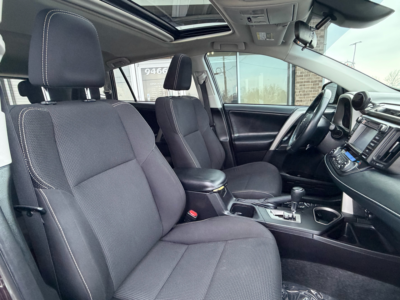 Toyota RAV4 XLE AWD 2018