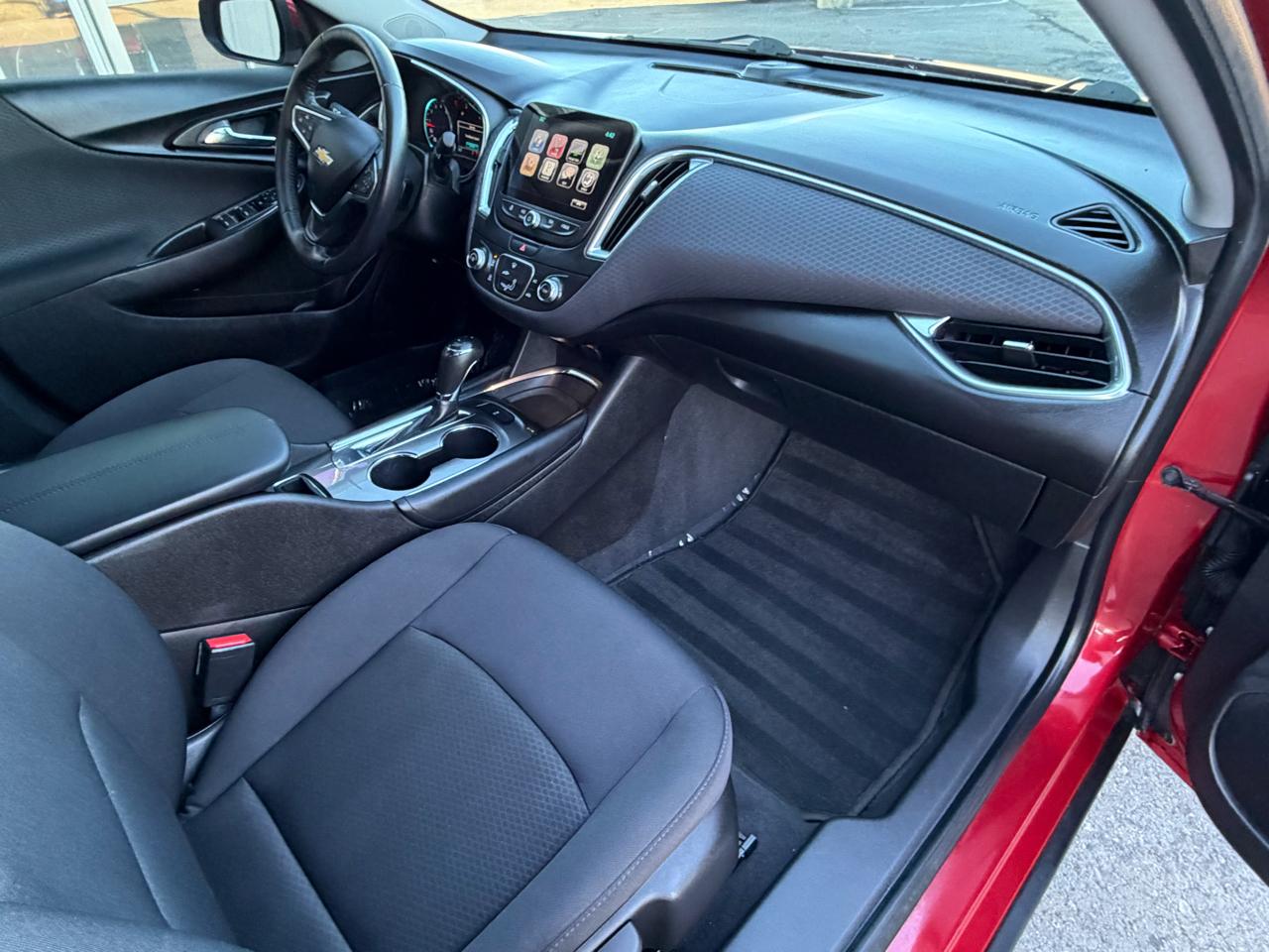 Chevrolet Malibu 4dr Sdn LT w/1LT 2016