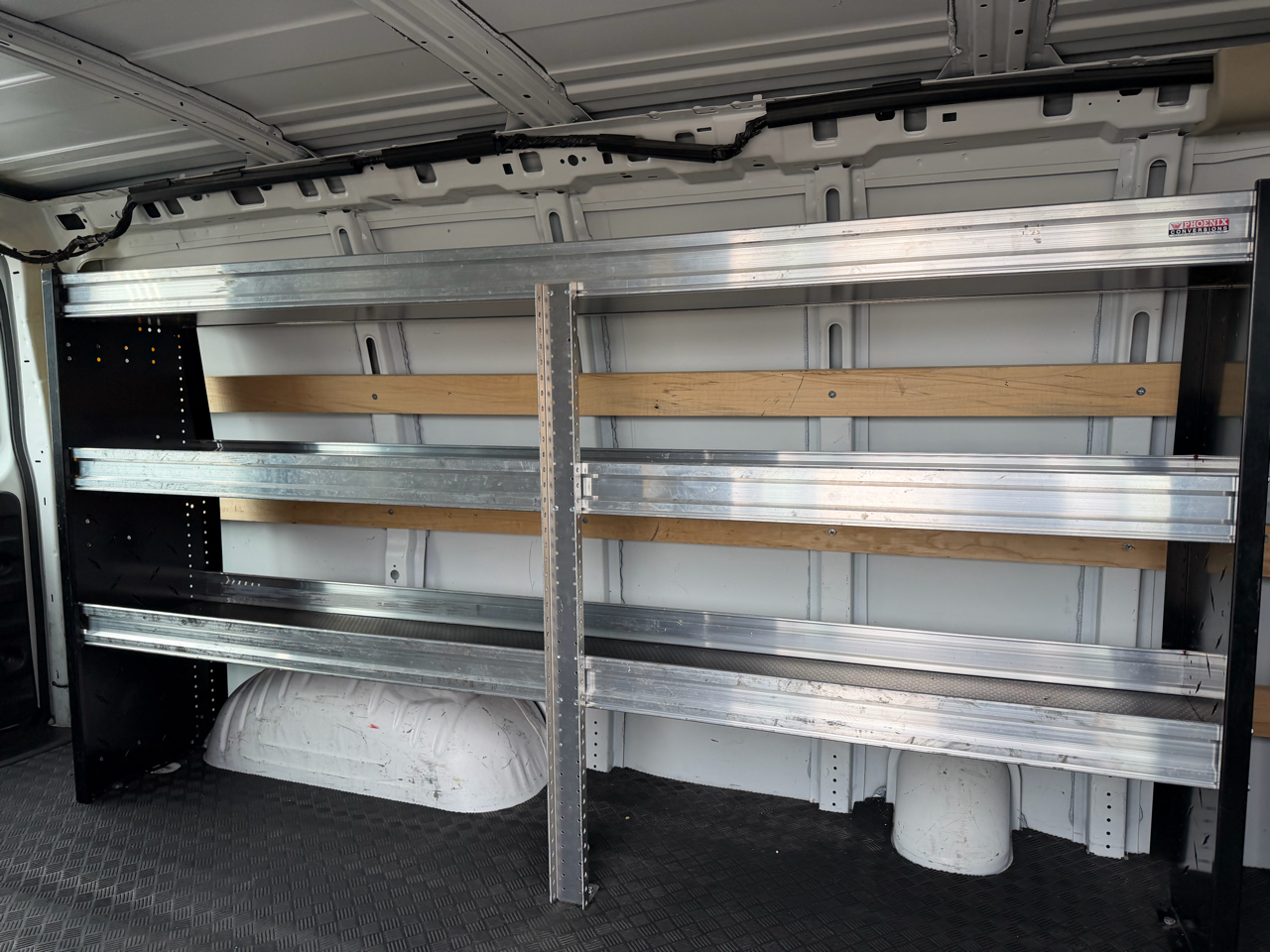 GMC Savana Cargo Van RWD 2500 135" 2020