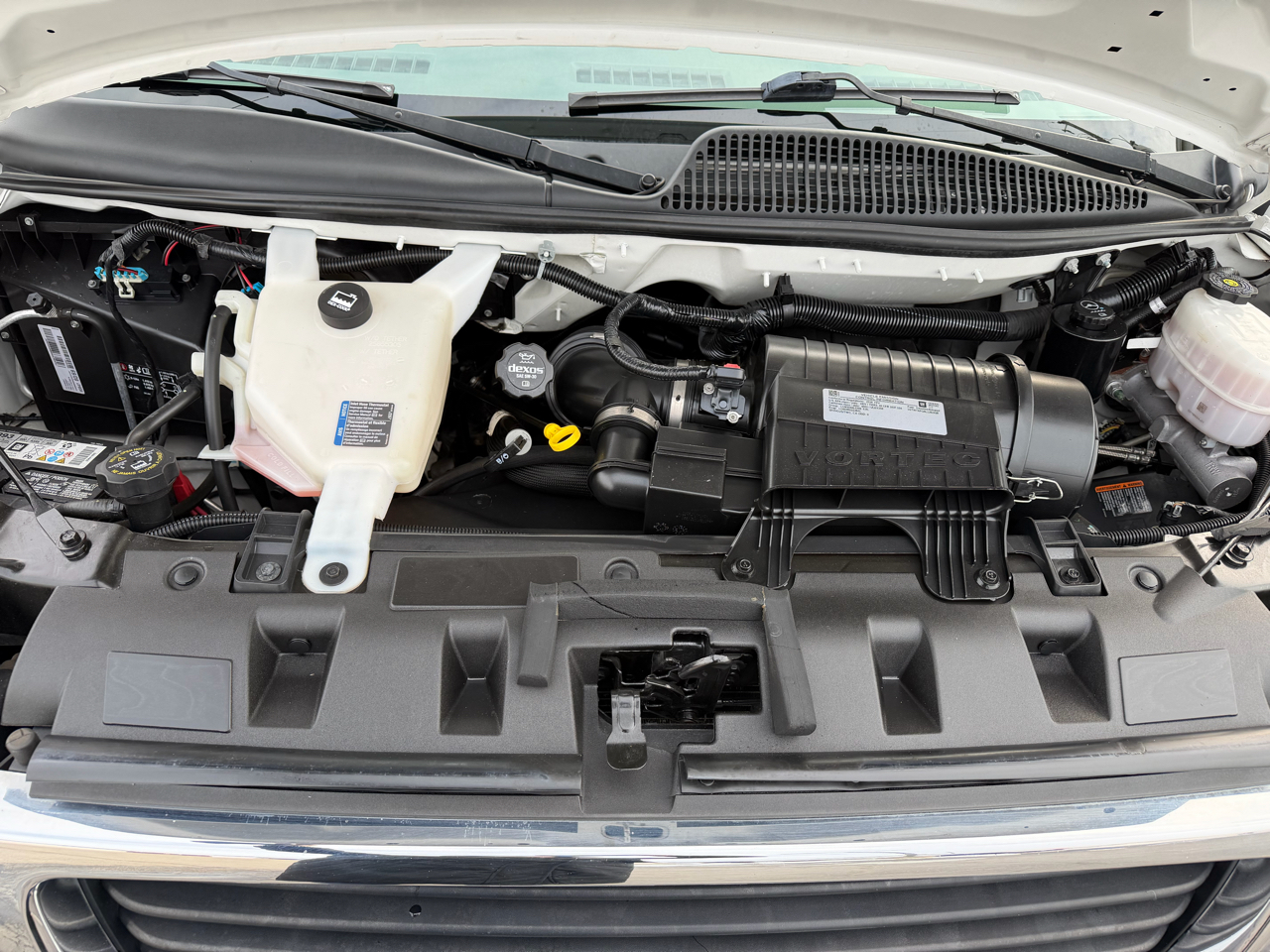 GMC Savana Cargo Van RWD 2500 135" 2020