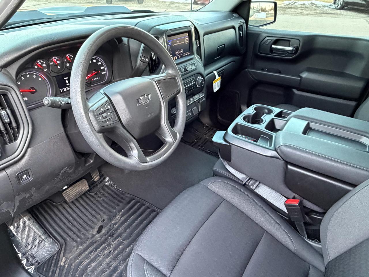 Chevrolet Silverado 1500 4WD Crew Cab 147" Custom Trail Boss 2024