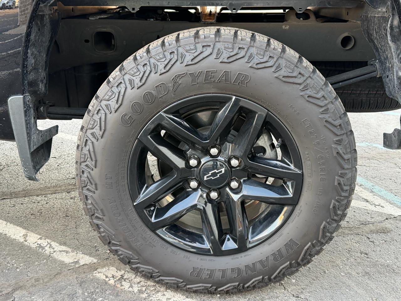 Chevrolet Silverado 1500 4WD Crew Cab 147" Custom Trail Boss 2024