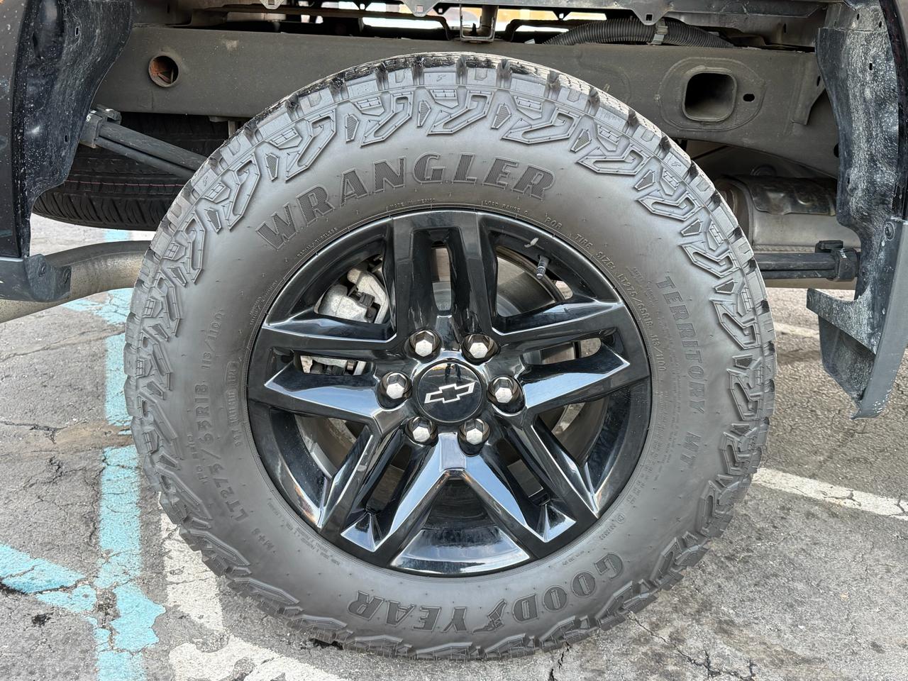 Chevrolet Silverado 1500 4WD Crew Cab 147" Custom Trail Boss 2024