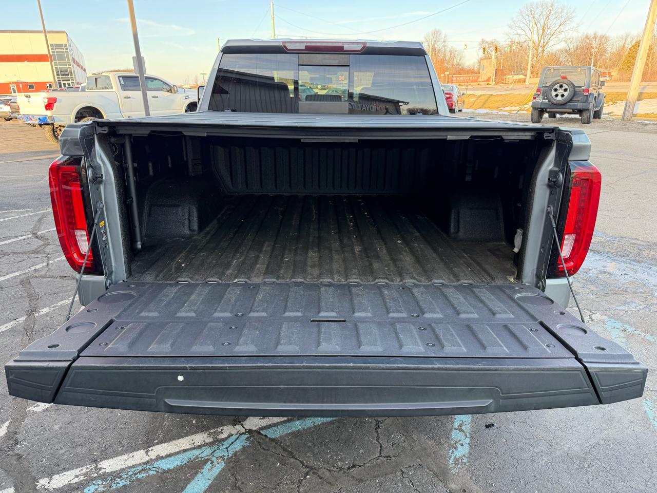 GMC Sierra 1500 4WD Crew Cab 147" SLT 2020