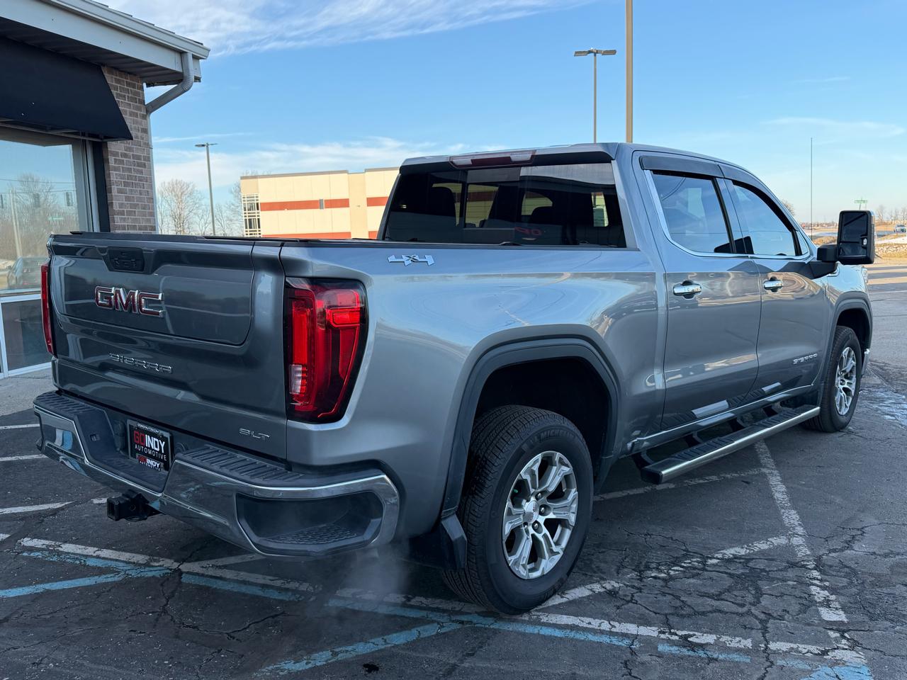 GMC Sierra 1500 4WD Crew Cab 147" SLT 2020