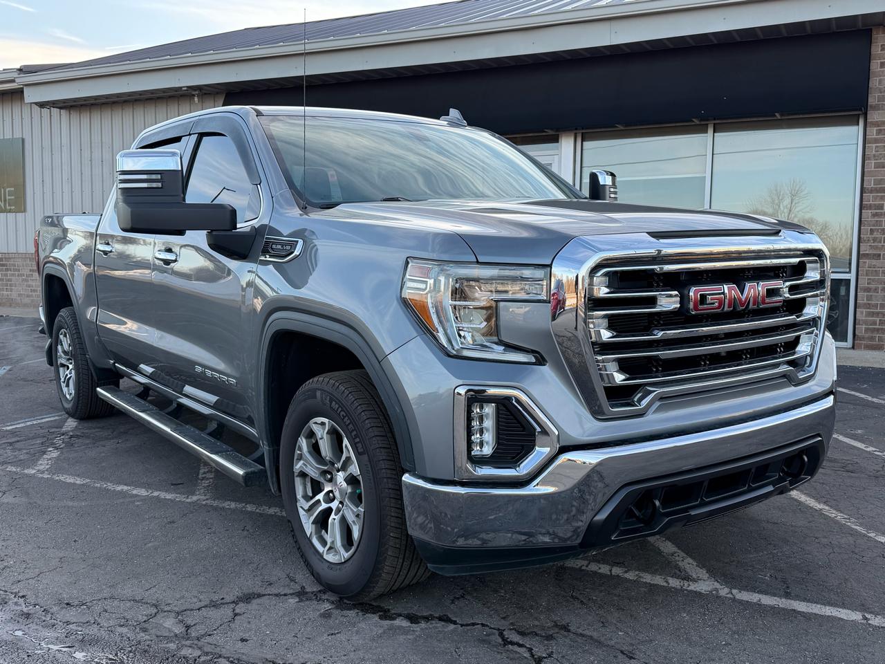 GMC Sierra 1500 4WD Crew Cab 147" SLT 2020