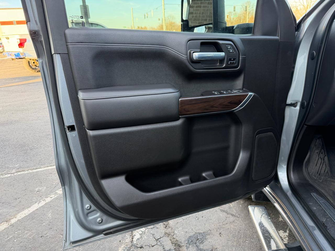 GMC Sierra 1500 4WD Crew Cab 147" SLT 2020